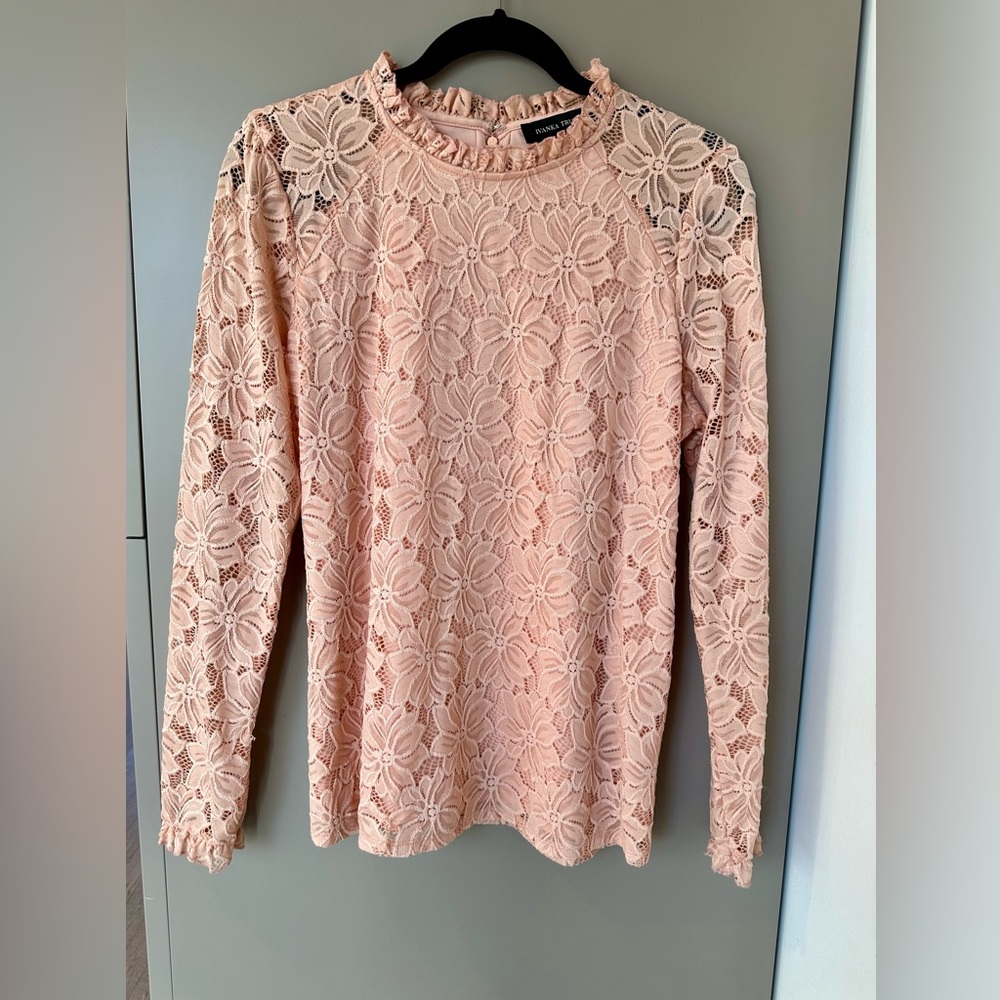 Ivanka Trump woman’s long sleeve beautiful lace top, peach color, size large
